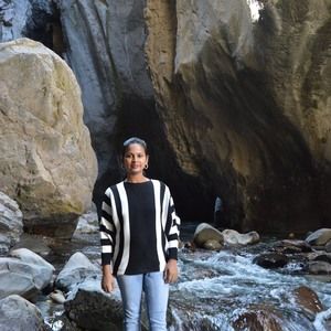 Meet your Posher, Harika